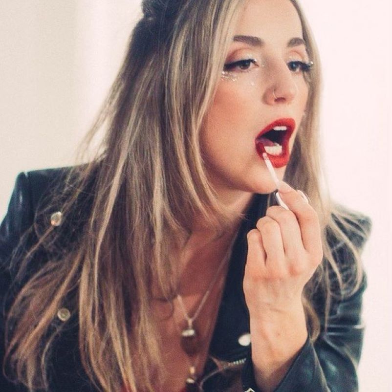 Grey Takes On The World