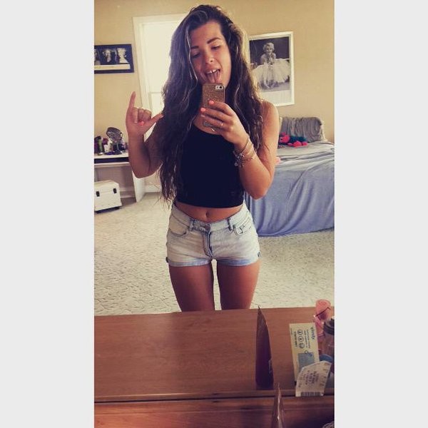 Slut With A Huge Ass NN Selfies