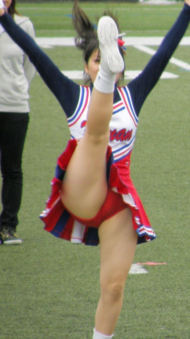 Real Cheerleader Upskirt Japponese - Cheerleading Parade in Japan With Exposed Panties (21 pictures) - Shooshtime
