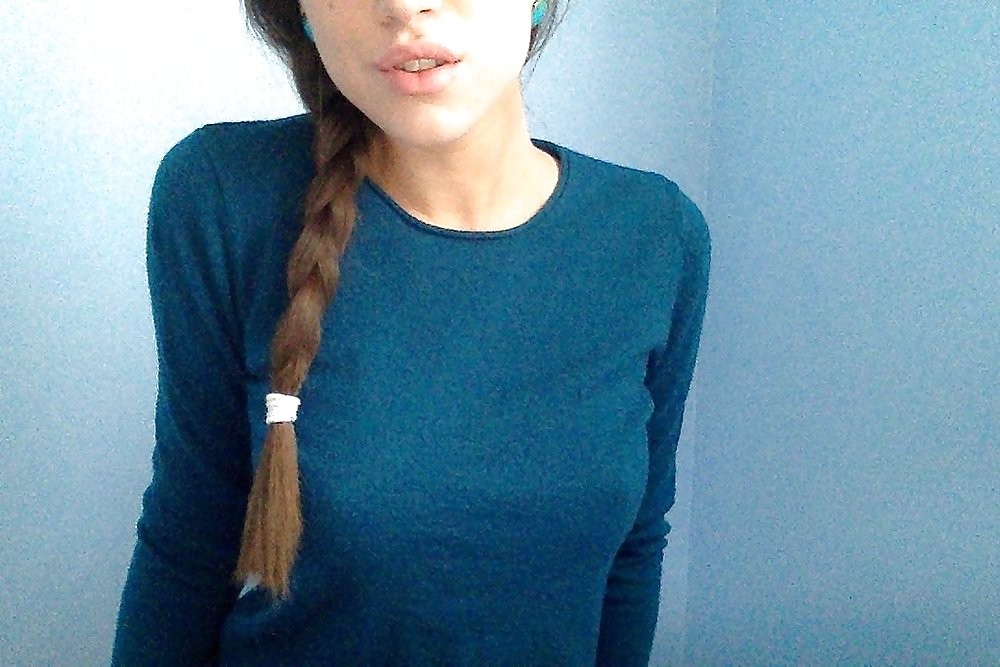 Amazing Reddit Brunette - unknown