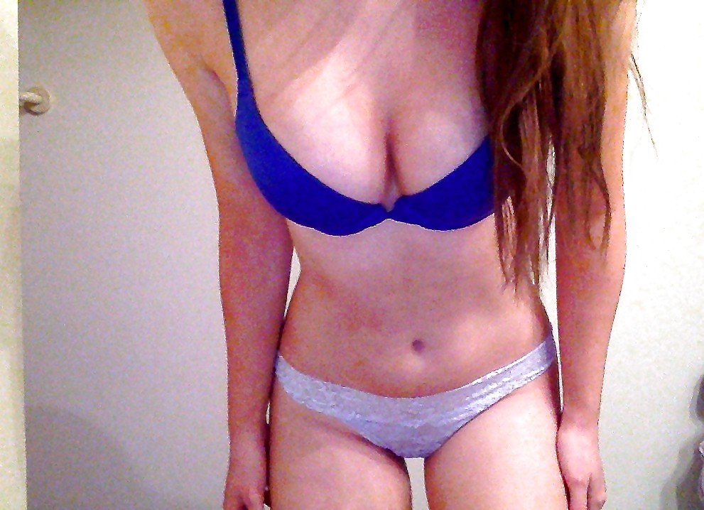 Amazing Reddit Brunette - unknown