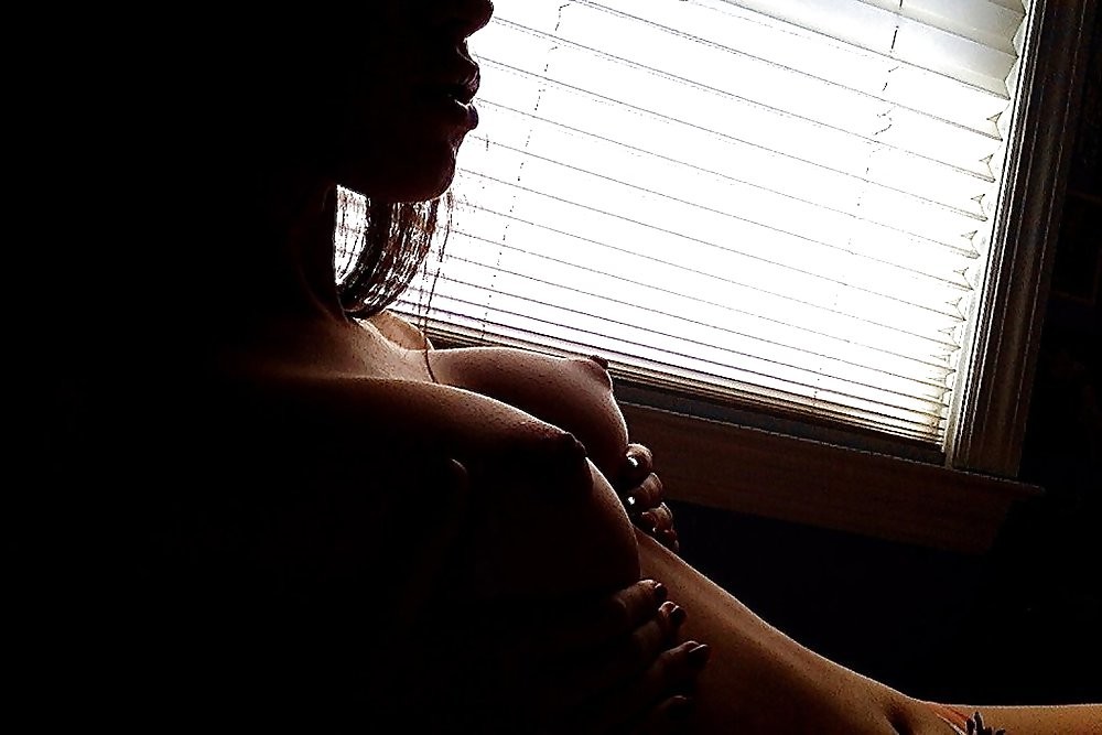 Amazing Reddit Brunette - unknown