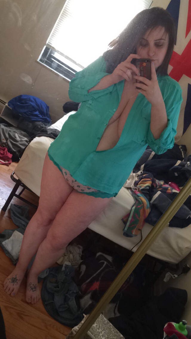 Big Breasted British Selfie Babe