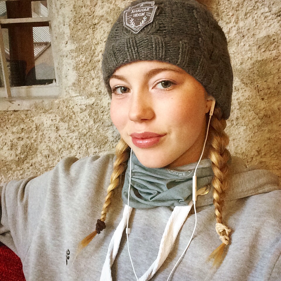 Curvy Big Breasted Redhead Goddess