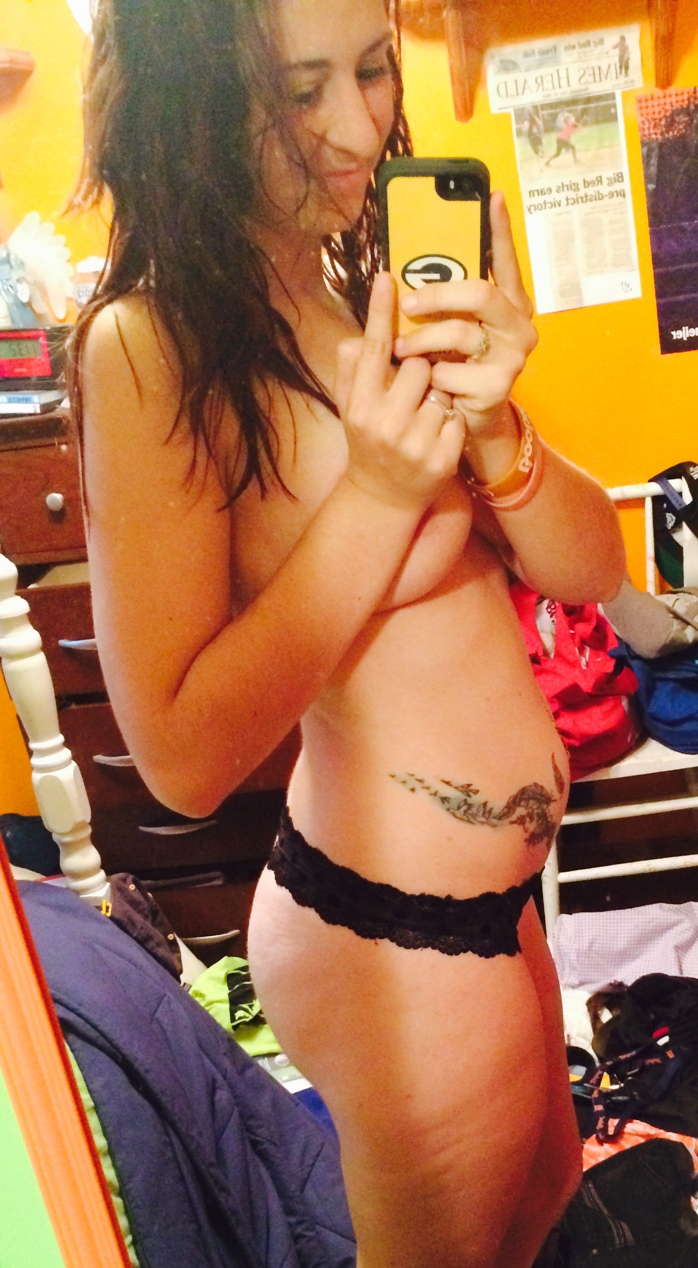 Selfie Interracial Preggo Chick