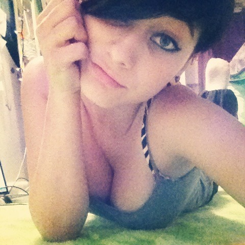 Perfect Tits Dorm Chick