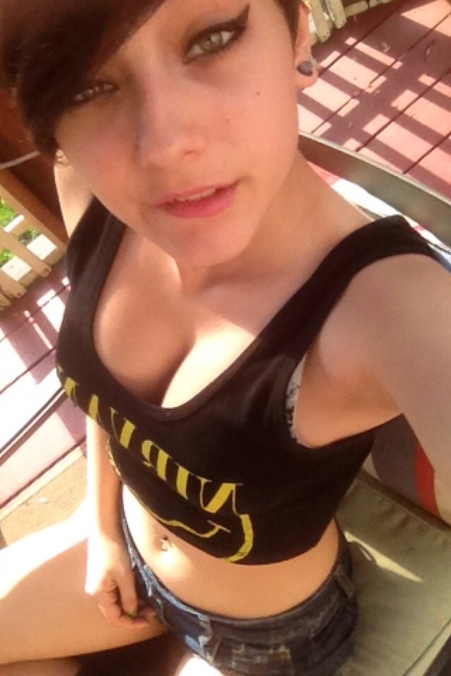 Perfect Tits Dorm Chick