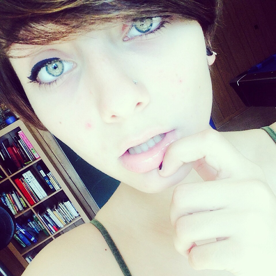 Perfect Tits Dorm Chick