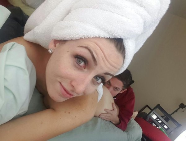 Fun Sexy Cosplay Chick Selfies