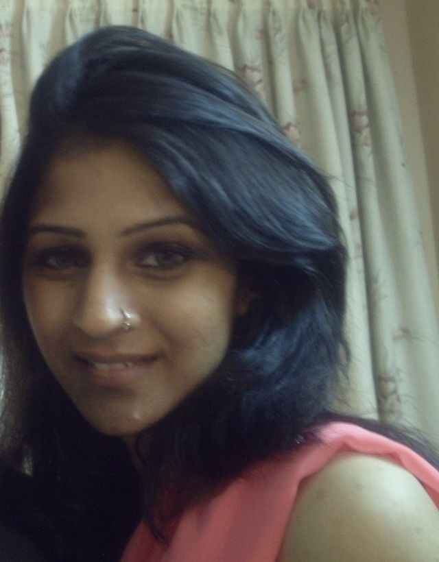 Gorgeous Indian gets Silicone