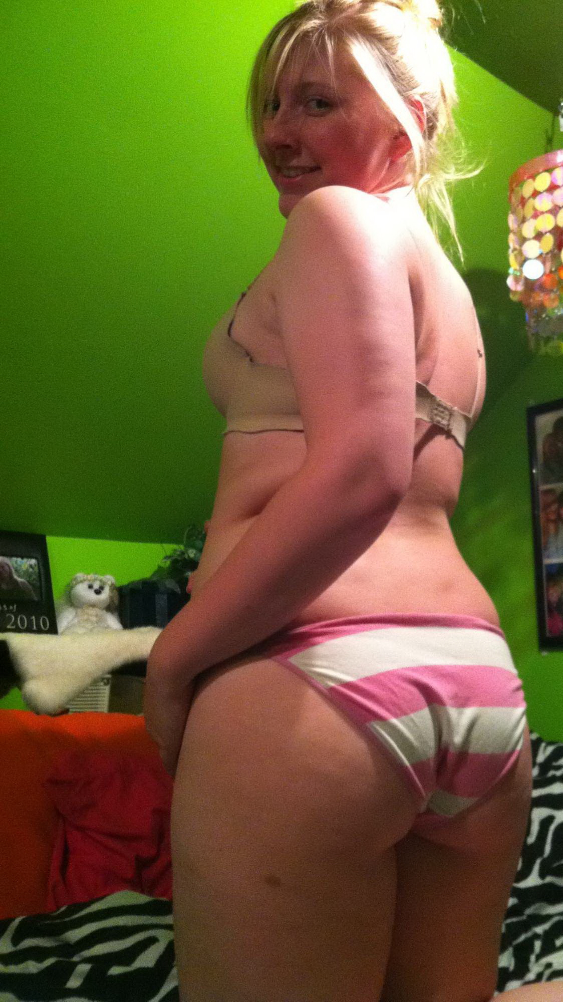 Blondes Big Butt Cannot Lie