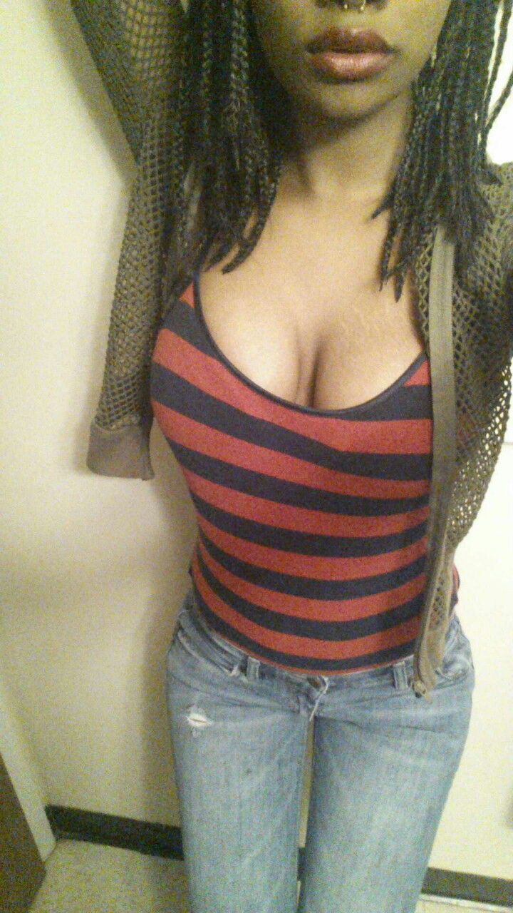 Big Breasted Ebony Selfies