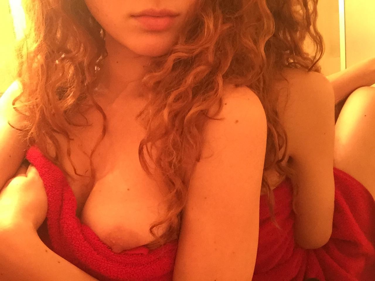 Redhead Thong Booty Personal Photos