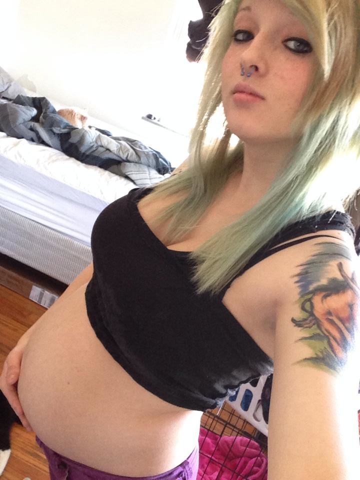 Preggo Punk Chick Selfies