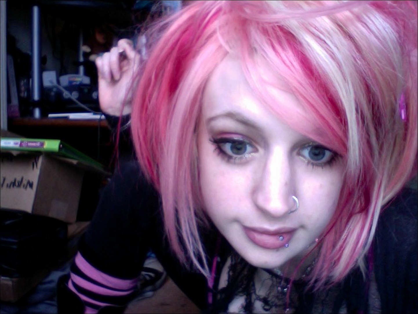 Big Tit Alt Punk Blonde Chick