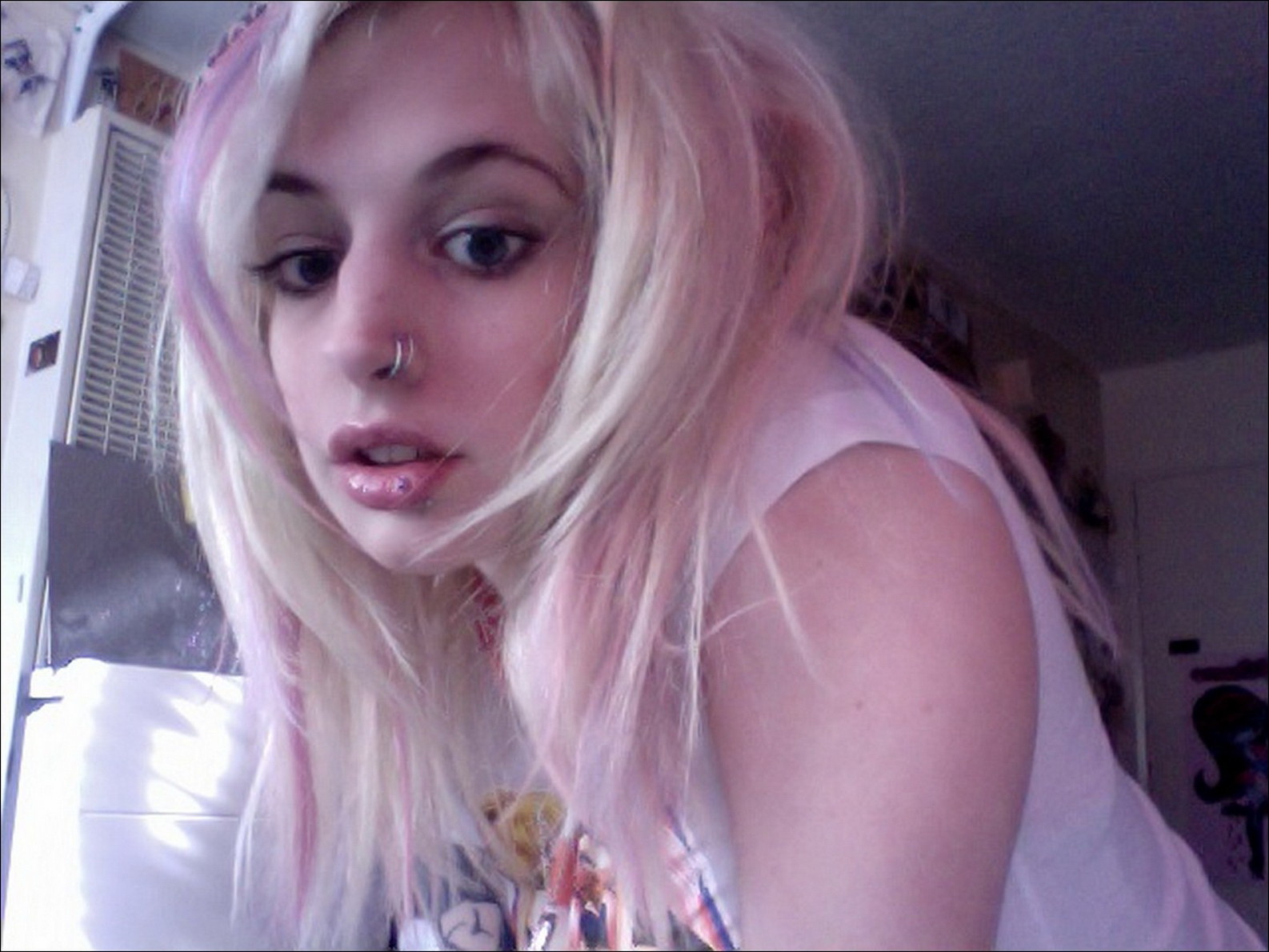 Big Tit Alt Punk Blonde Chick