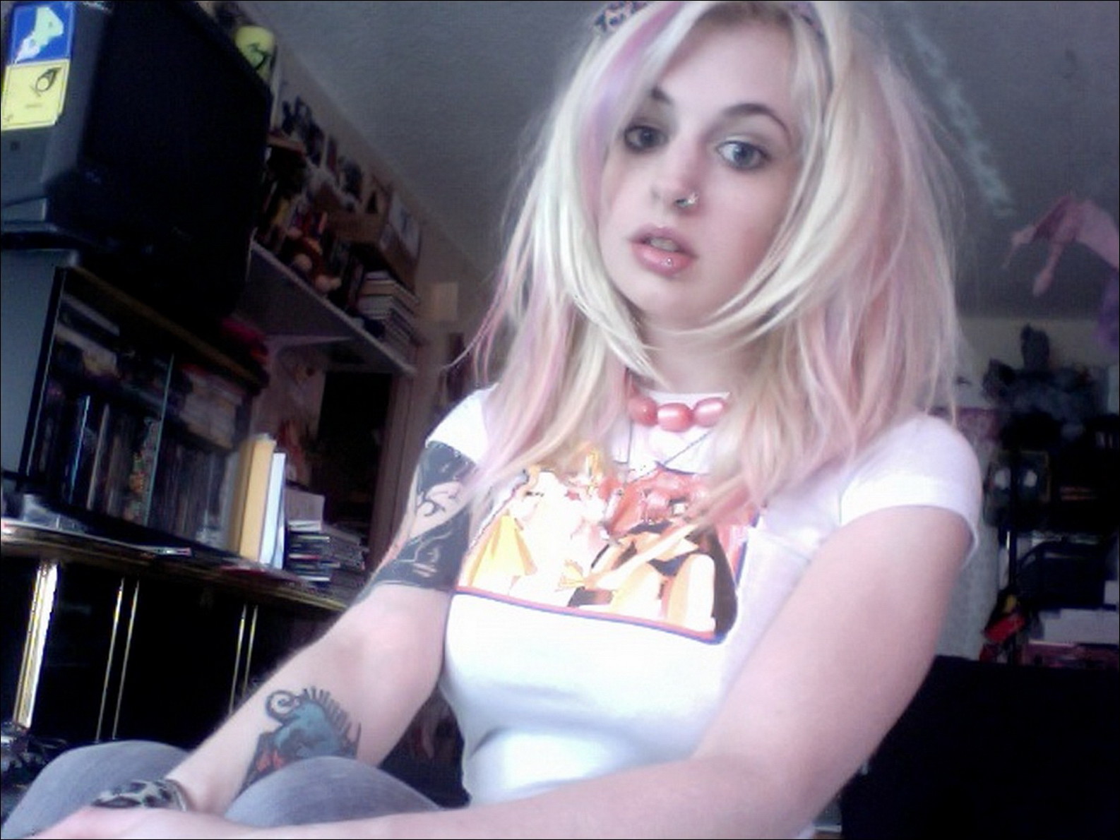 Big Tit Alt Punk Blonde Chick