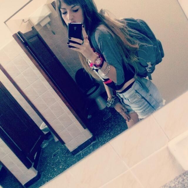 Butt Beauty And Selfies