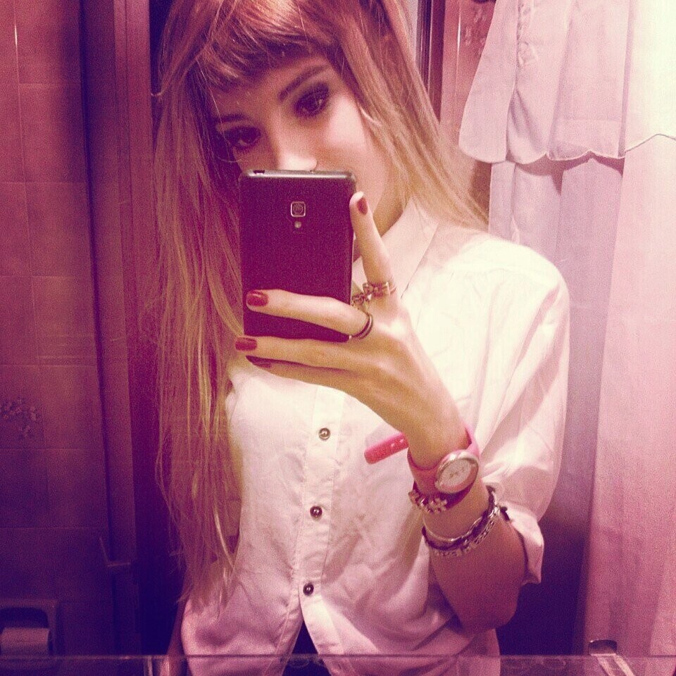 Butt Beauty And Selfies