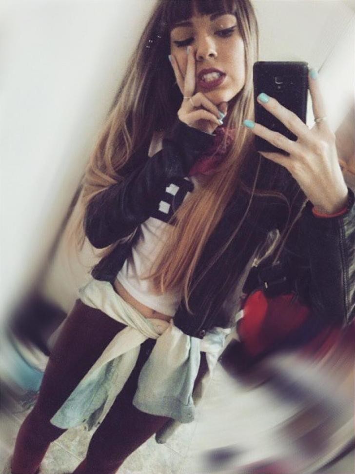 Butt Beauty And Selfies