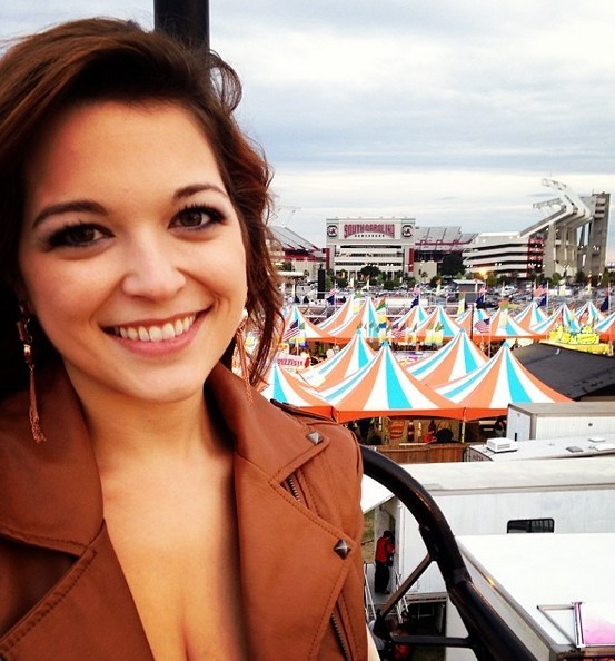 Tessa Fowler Selfies