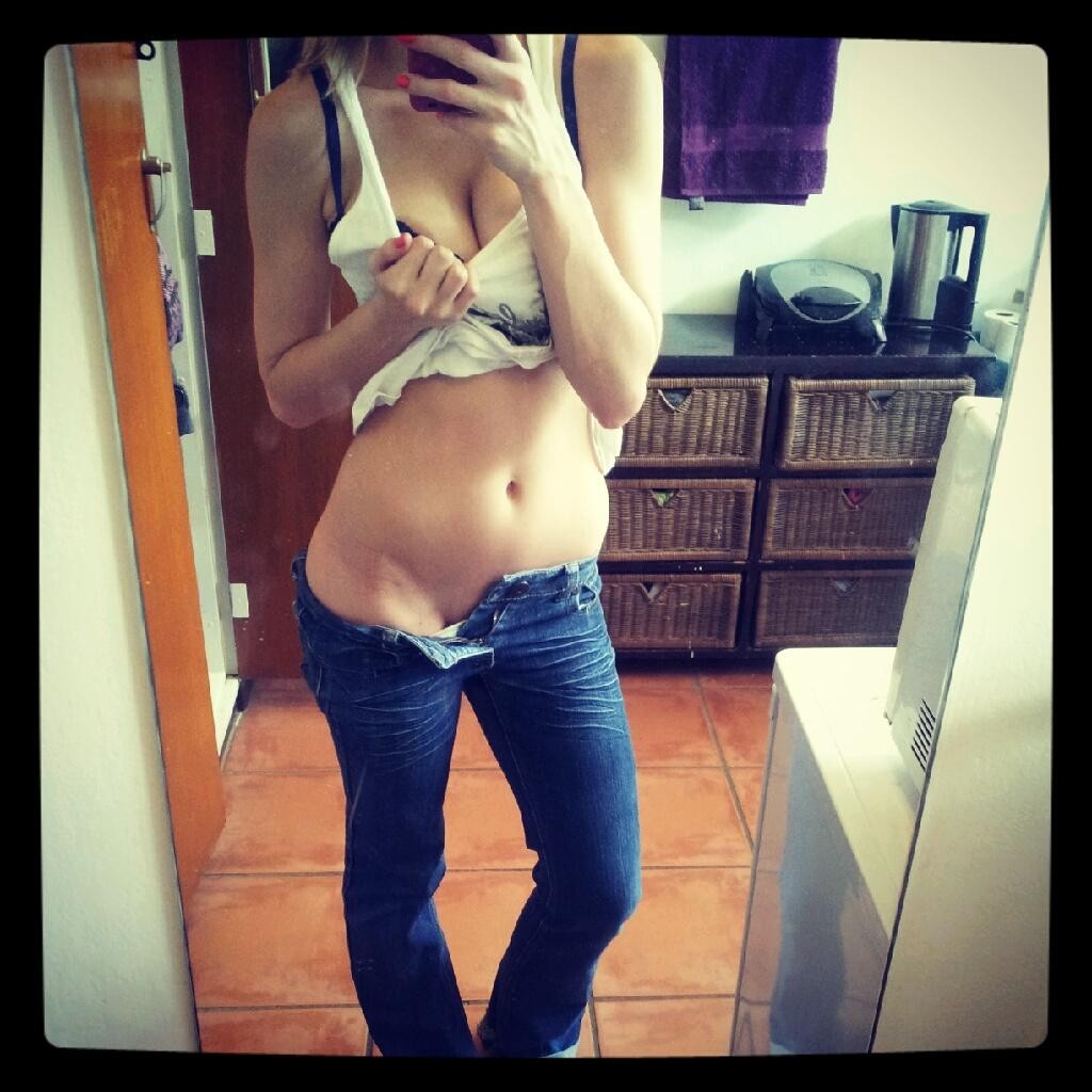 Perfect Tits Selfies