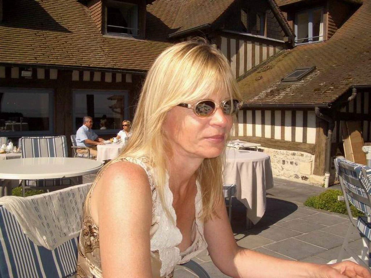 Unaware Nip Peek Downblouse 1