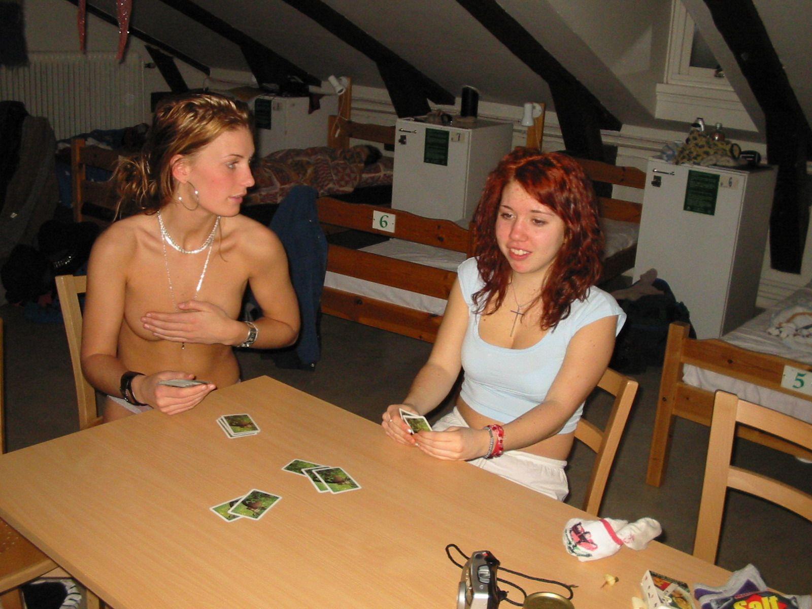 Coed Strip Poker (18 pictures) pic picture picture