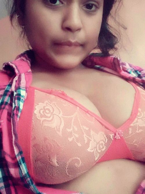 Chubby Indian Nude (45 pictures) - Shooshtime