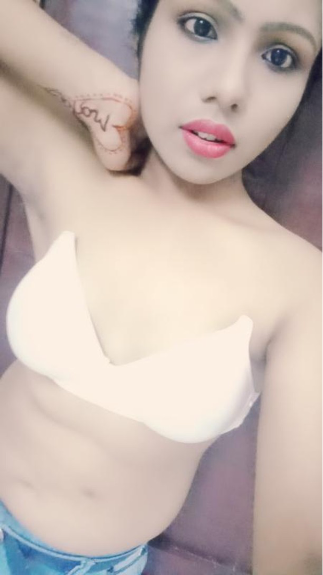 PRETTY PUFFY BOOBS BABE