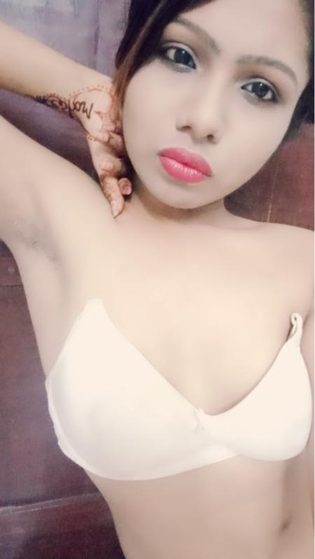 PRETTY PUFFY BOOBS BABE