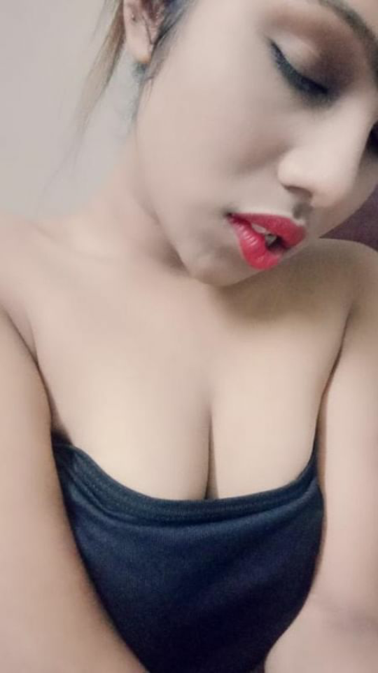 PRETTY PUFFY BOOBS BABE