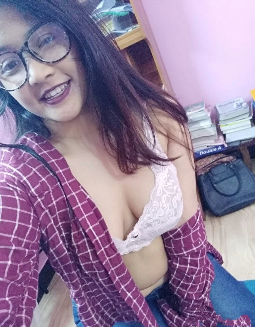 Bengali Chubby College Babe Nude