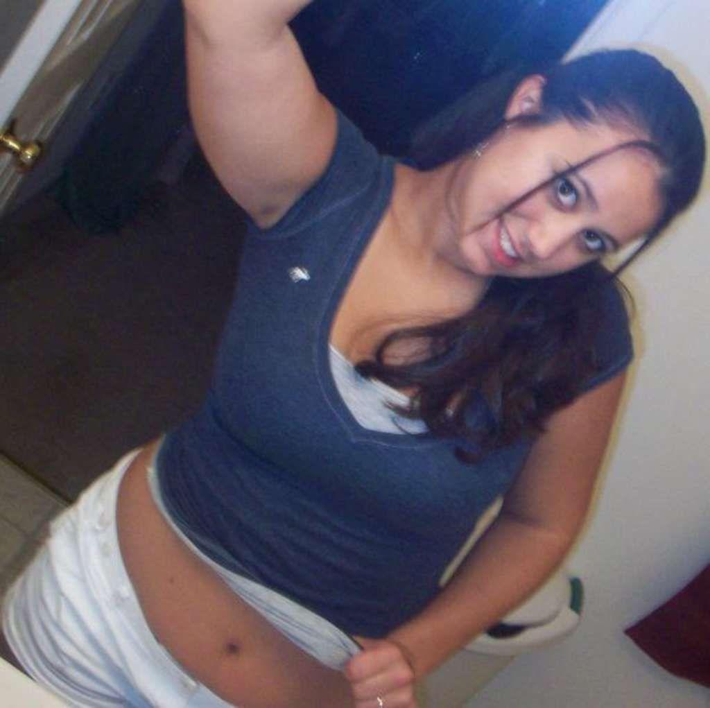 Thick Cutie Masterbates