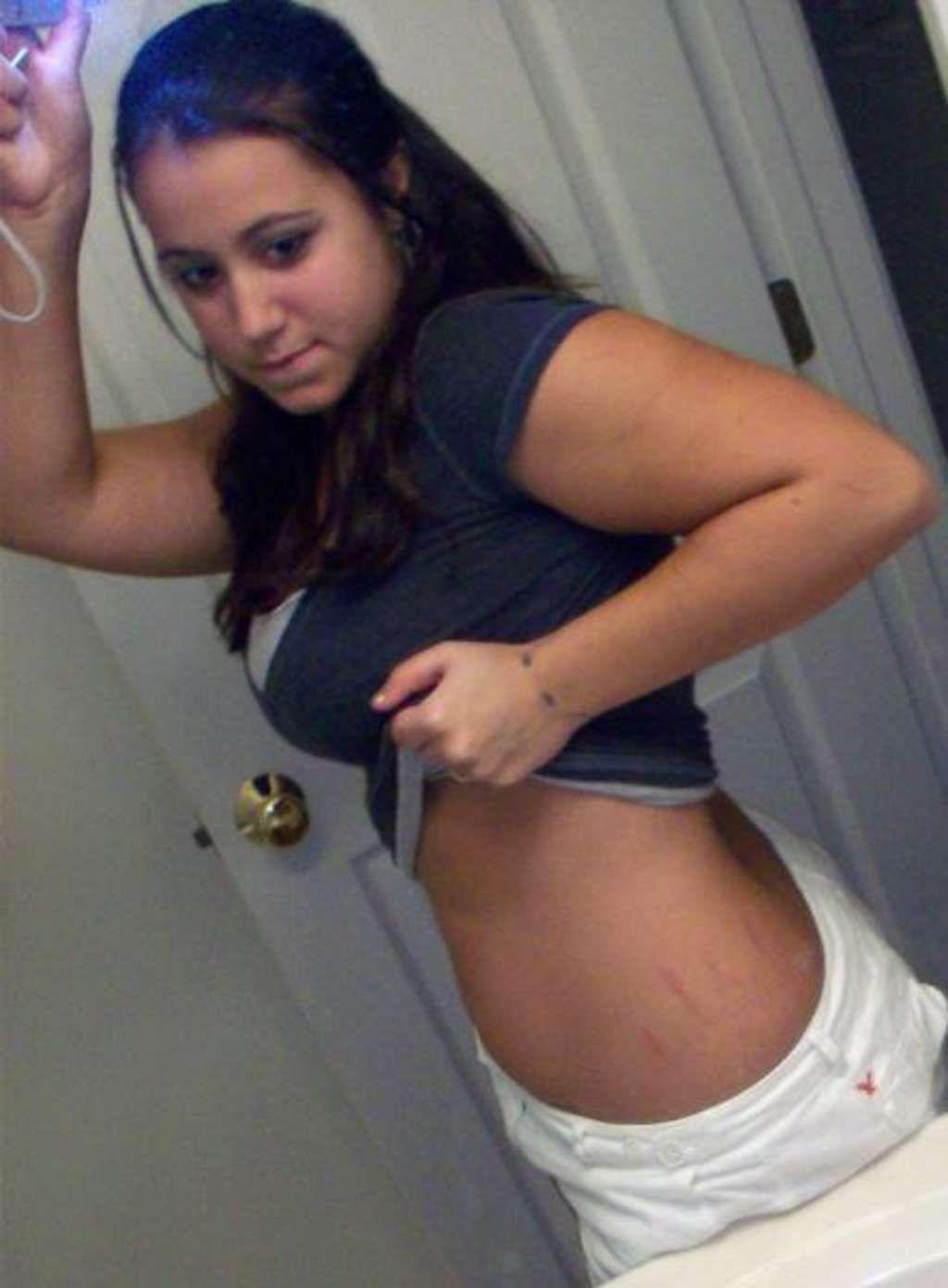 Thick Cutie Masterbates