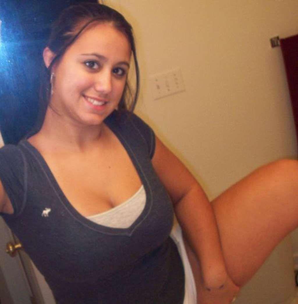 Thick Cutie Masterbates