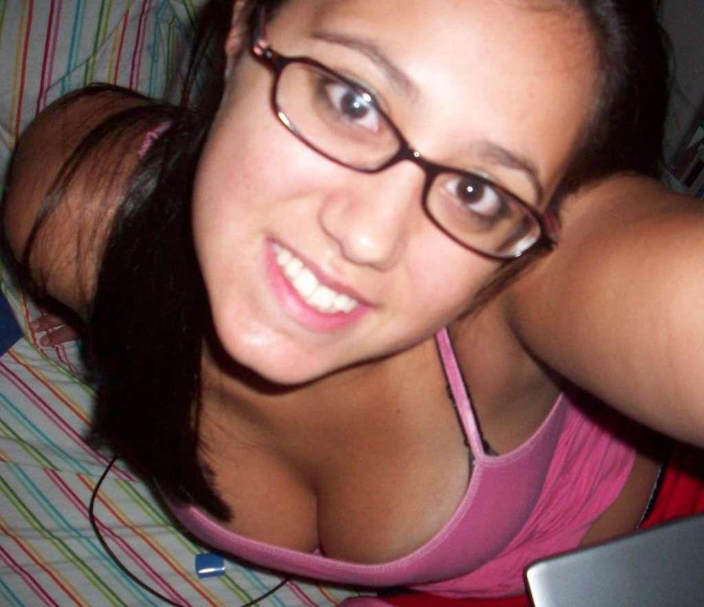 Thick Cutie Masterbates