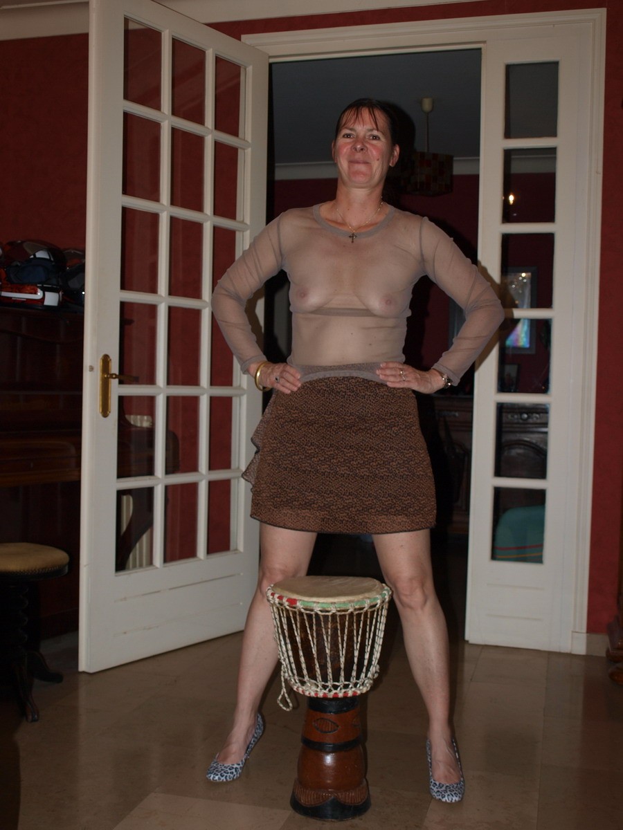 CORINNE LA PUTE A JUS