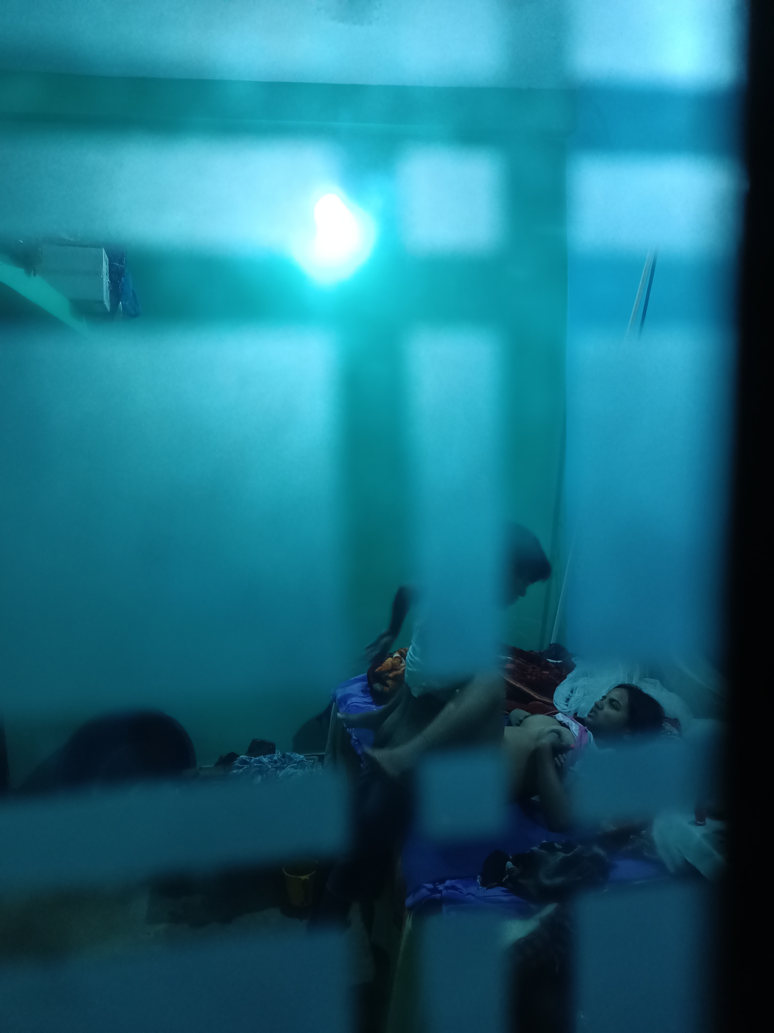 A India girl sex with her boyfriend in room