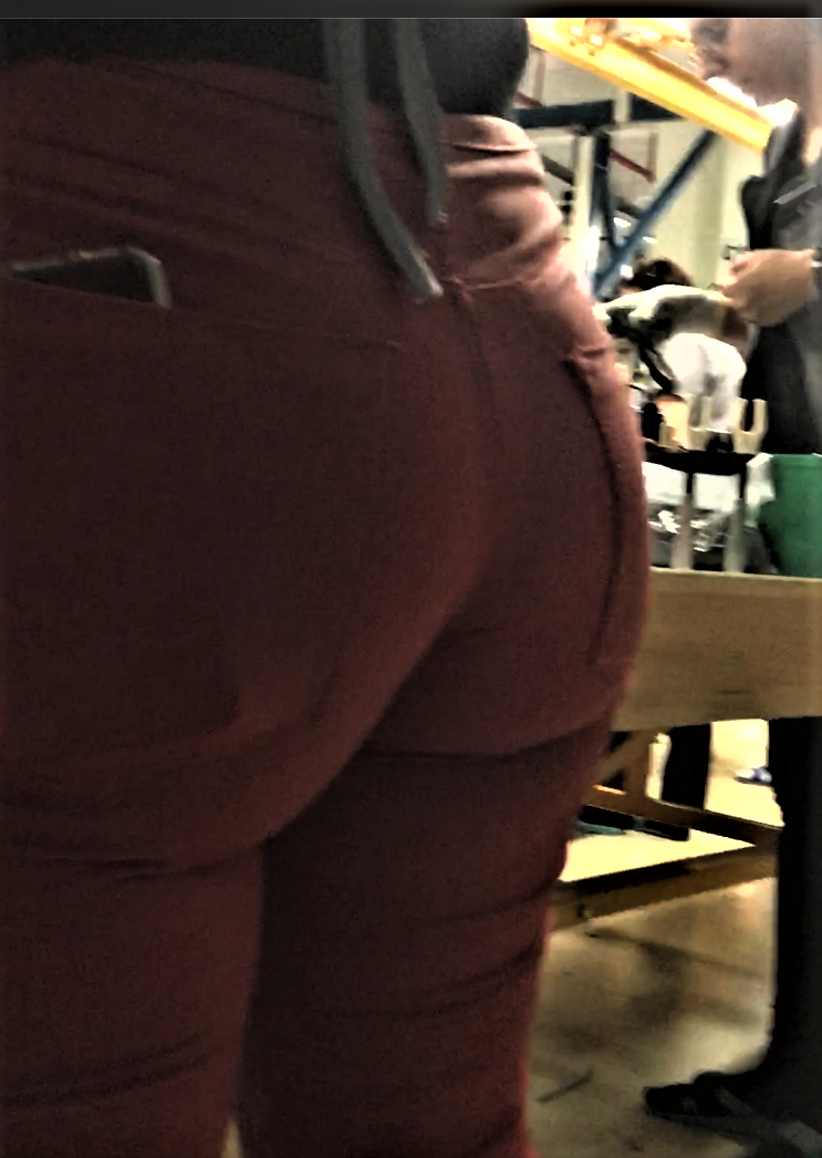 different pants for this amazing mother ass,only anal to her