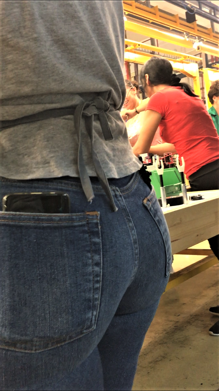 different pants for this amazing mother ass,only anal to her