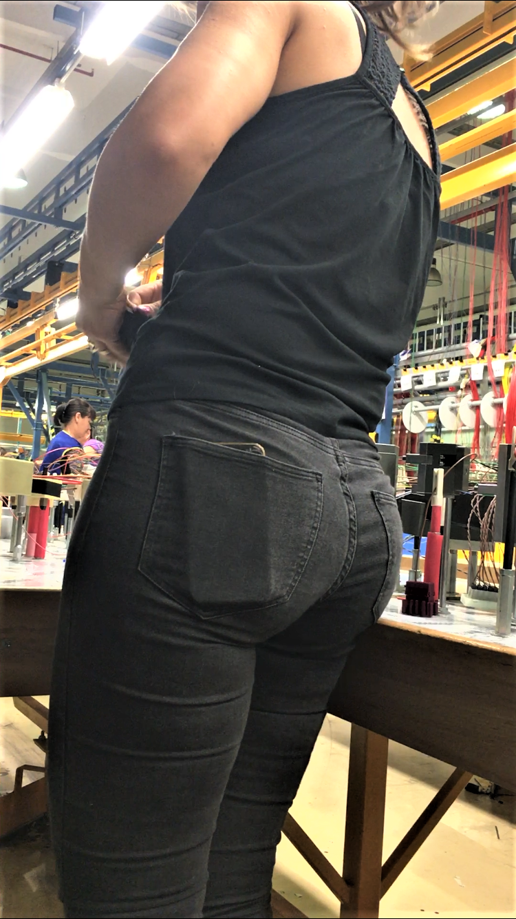 amazing big booty MILF