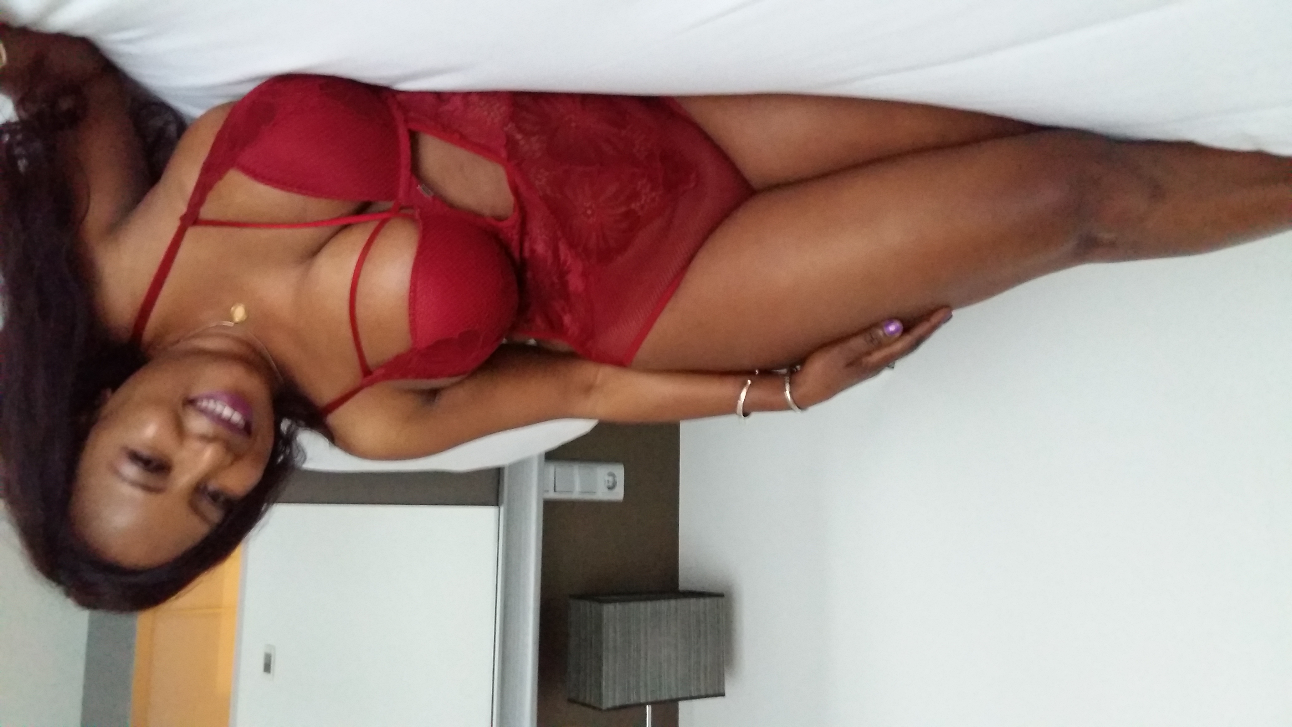 Black Big Tit Ebony Milf - Big Tits Ebony MILF Ndey Posing Non-nude (6 pictures) - Shooshtime