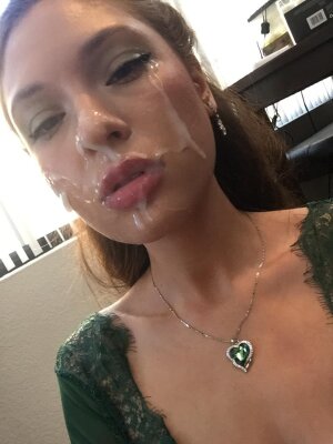 Facial Cumsluts