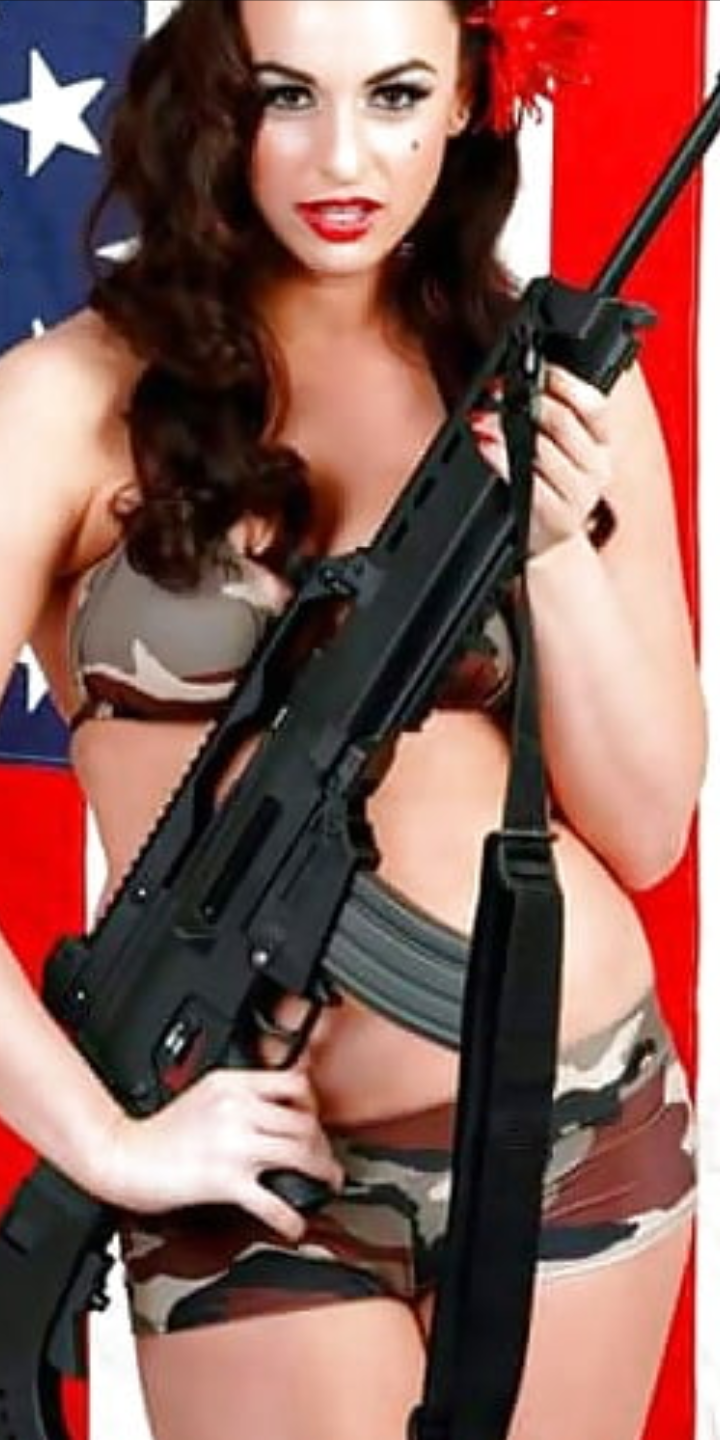 Chicks & Guns 15
