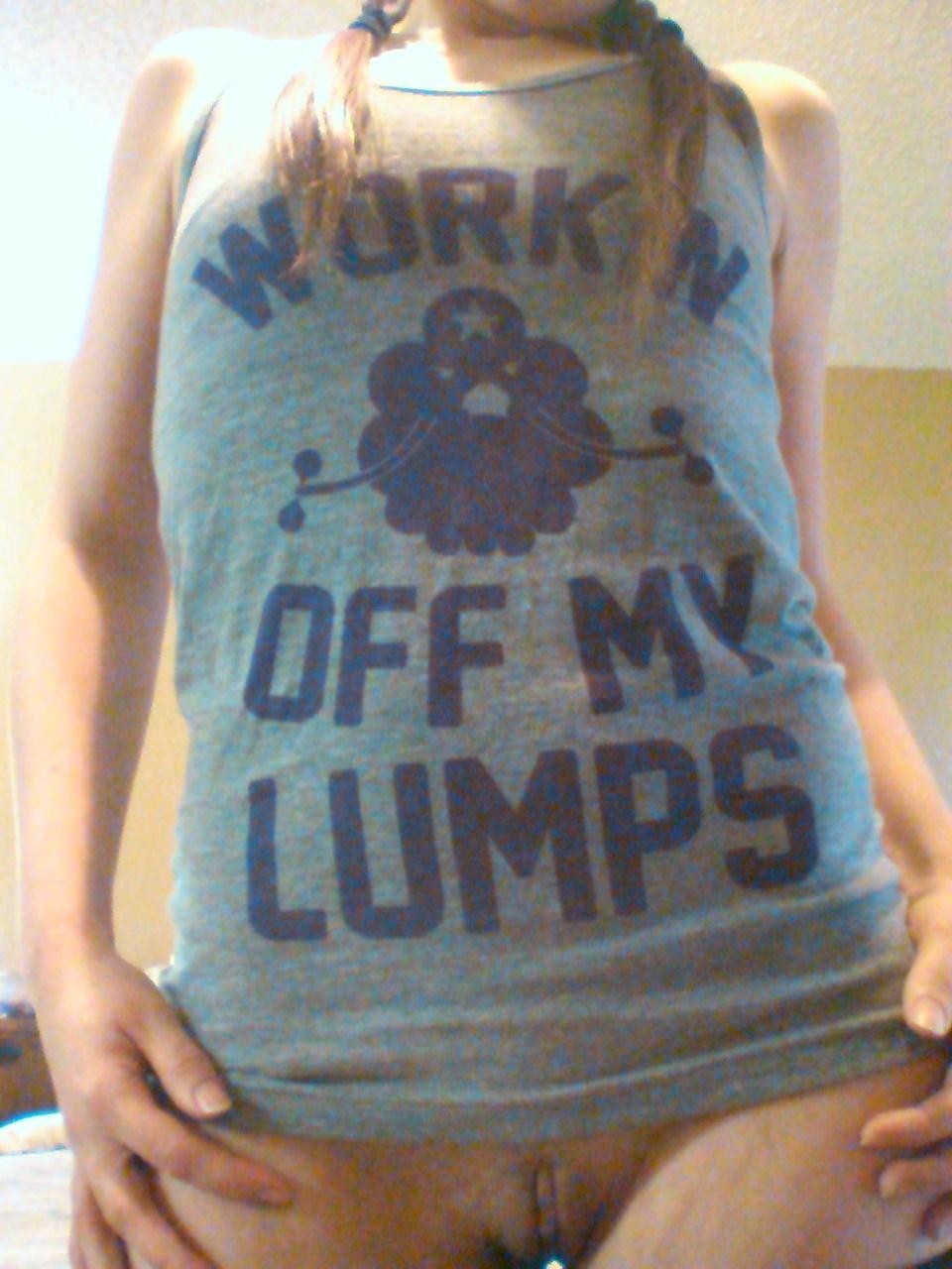 Pigtail Chick Selfies