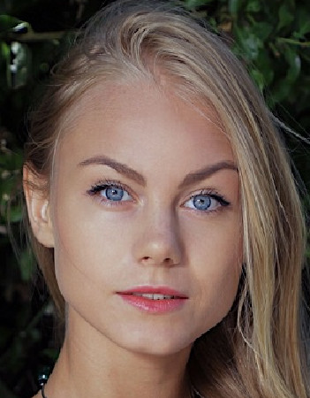 Nancy A opens her vagina 3