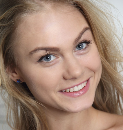 Nancy A opens her vagina 3