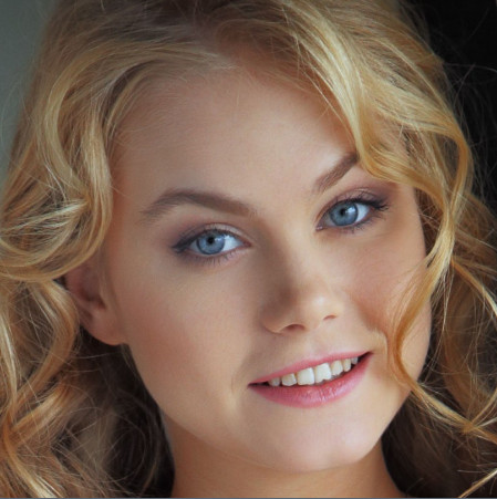 Nancy A opens her vagina 4