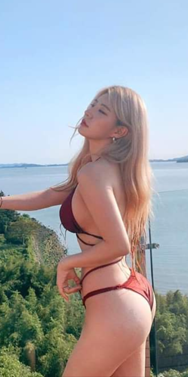 Asian Thick Booty 17